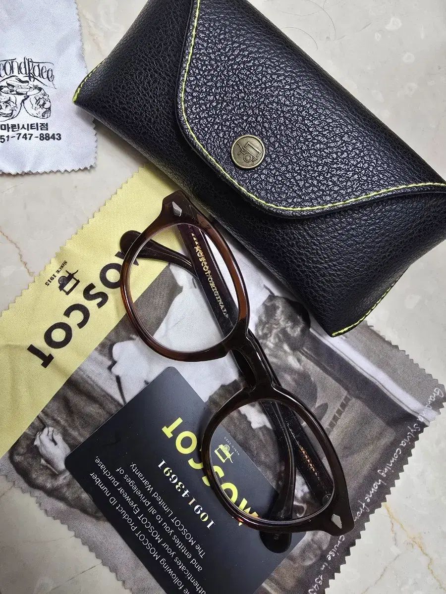 MOSCOT(モスコット) レムトッシュ メガネ ブラウン です