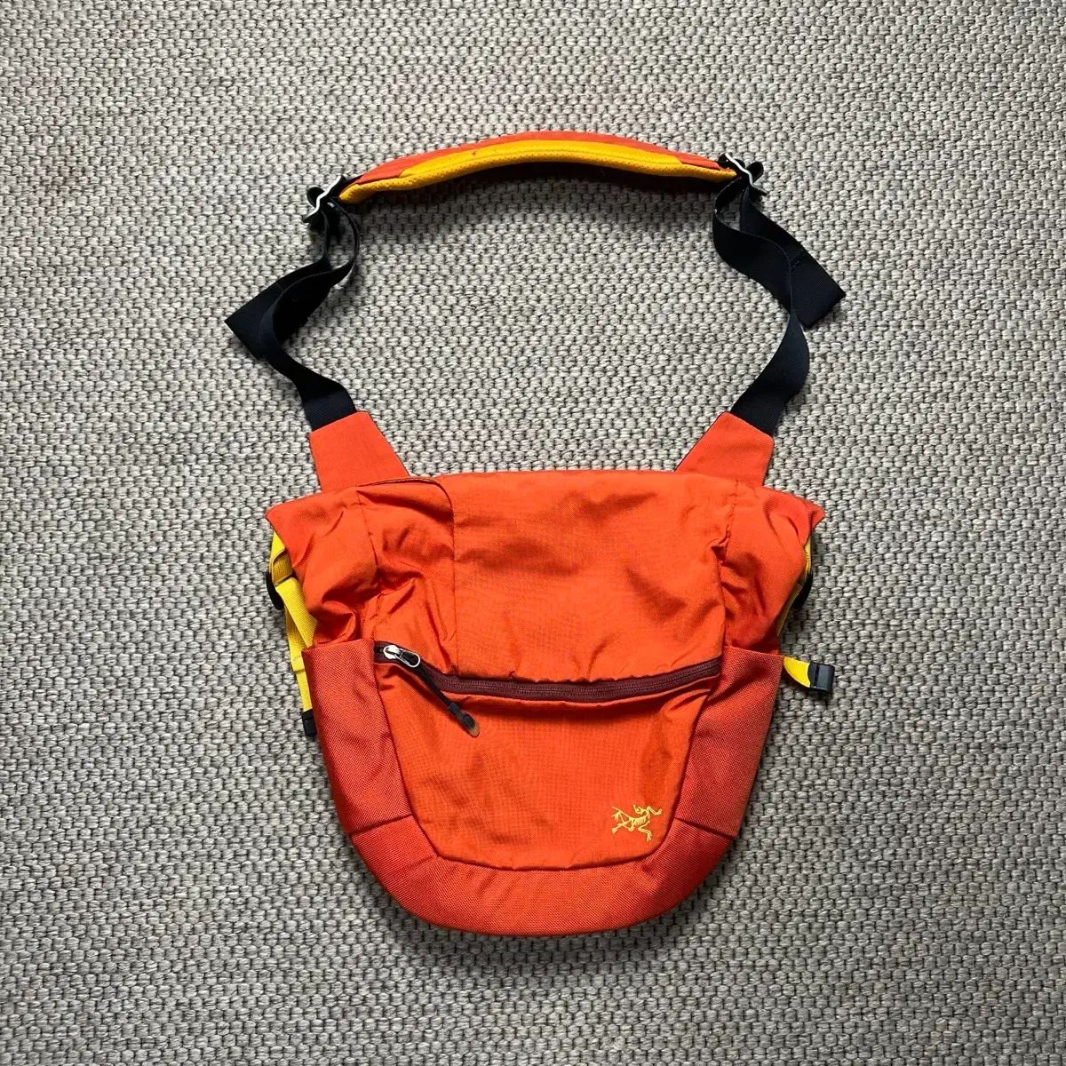 ARC'TERYX アークテリクス ミストラル 8 クロスバック オレンジ - メルカリ