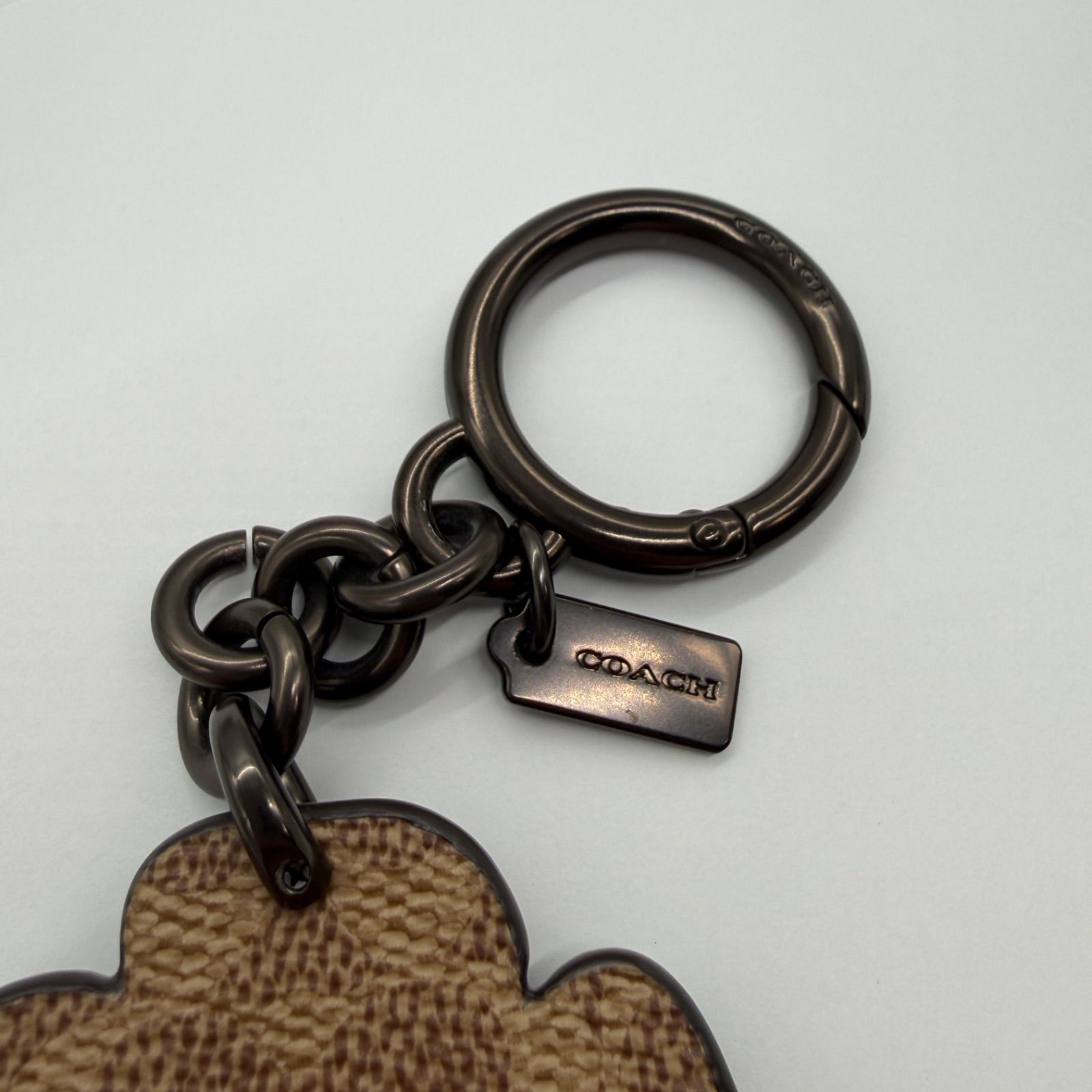極美品○ COACH コーチ チャーム キーホルダー 花 フラワー ティー