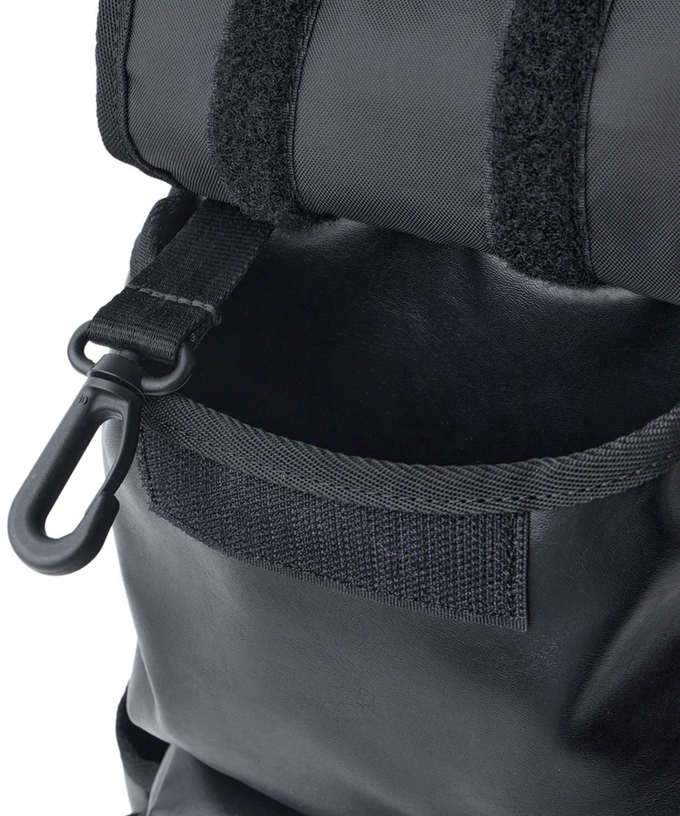 【ムラスポ公式】新品 NEW ERA ニューエラ ボディバッグ スリングボディバッグ 12L シンセティックレザー ブラック 14750855 【ムラスポ公式】新品 NEW ERA ニューエラ ボディバッグ スリングボディバッグ 12L シンセティックレザー ブラック 14750855