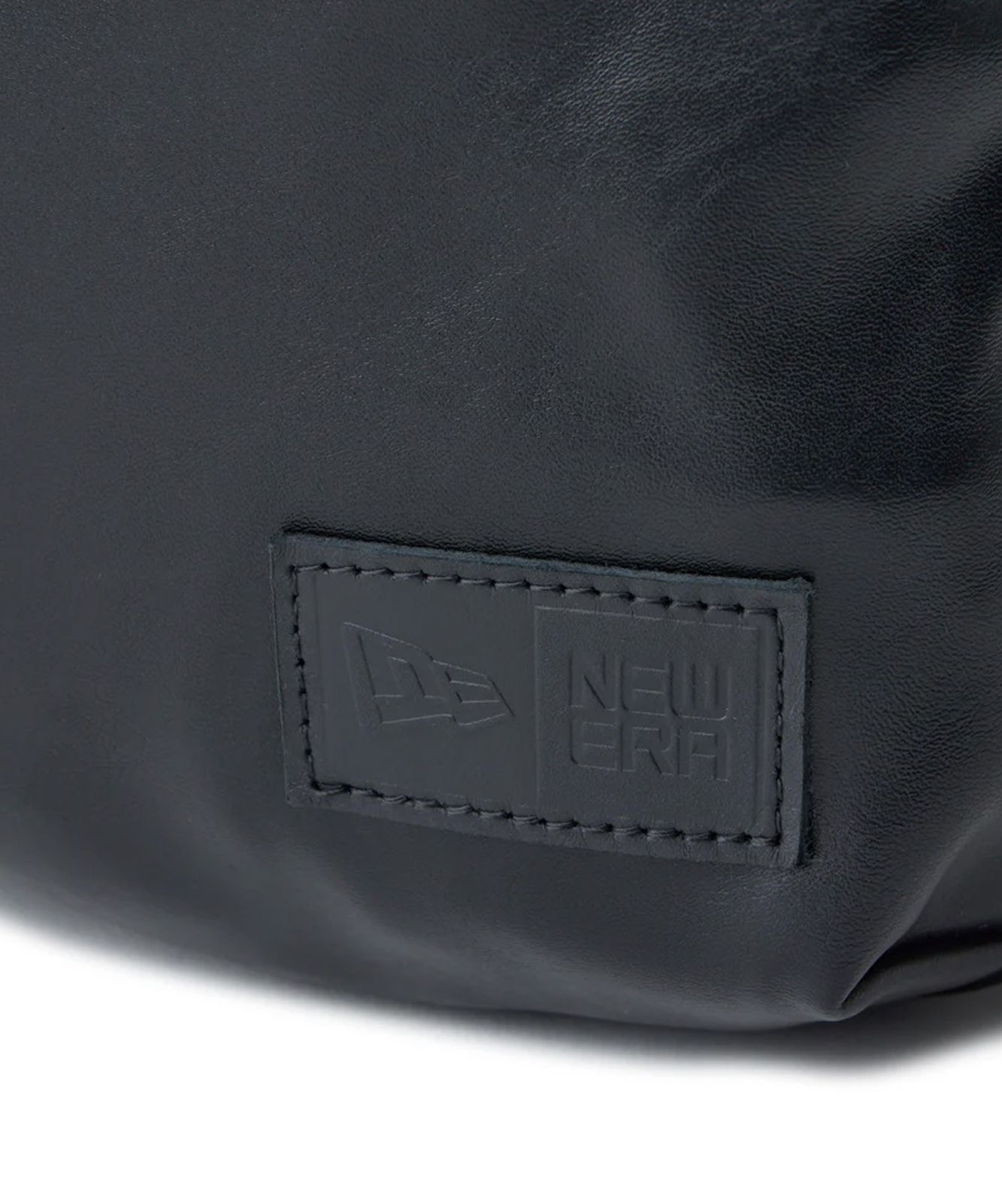【ムラスポ公式】新品 NEW ERA ニューエラ ボディバッグ スリングボディバッグ 12L シンセティックレザー ブラック 14750855 【ムラスポ公式】新品 NEW ERA ニューエラ ボディバッグ スリングボディバッグ 12L シンセティックレザー ブラック 14750855