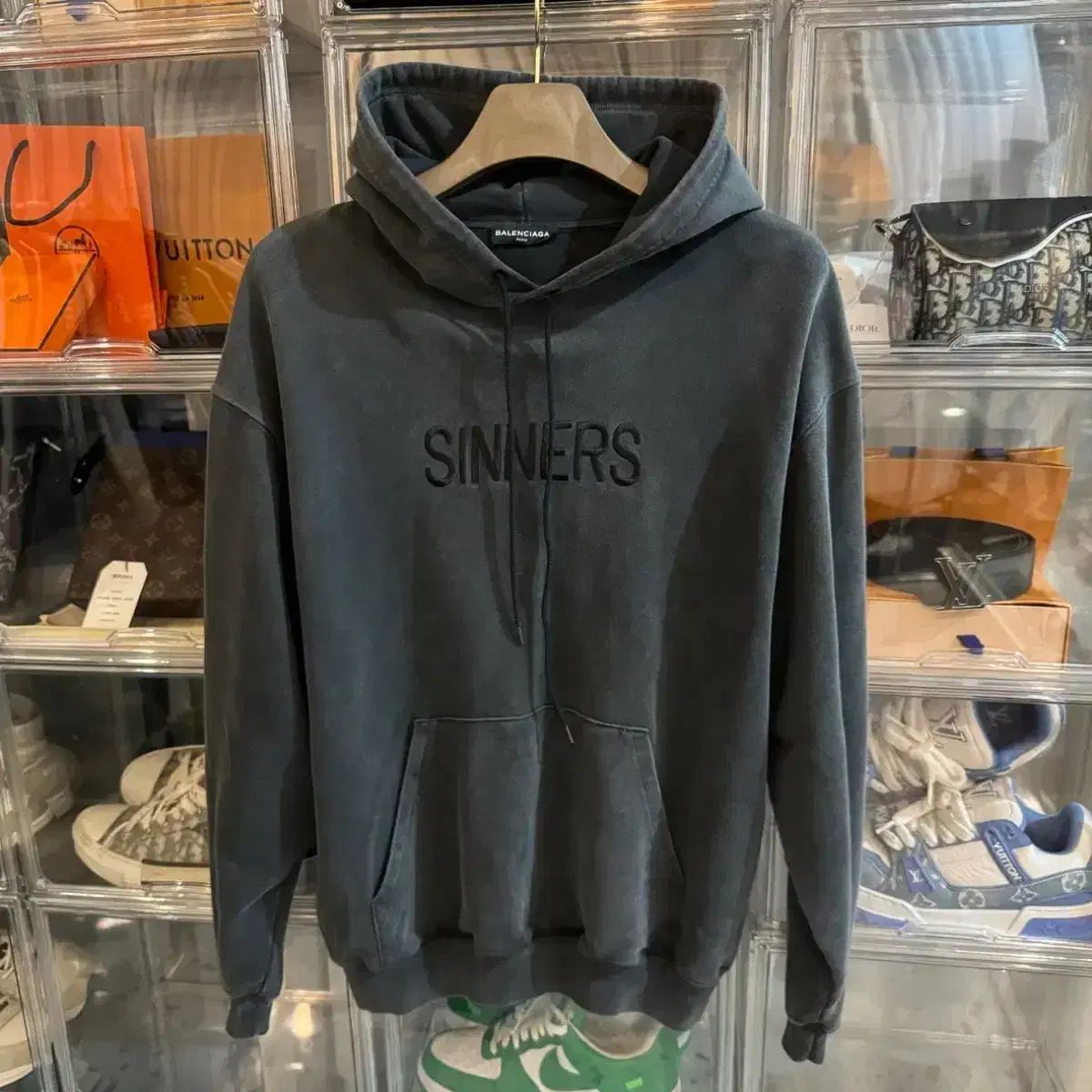 百貨店購入 バレンシアガ シナーズ ロゴ フーディー Tシャツ
