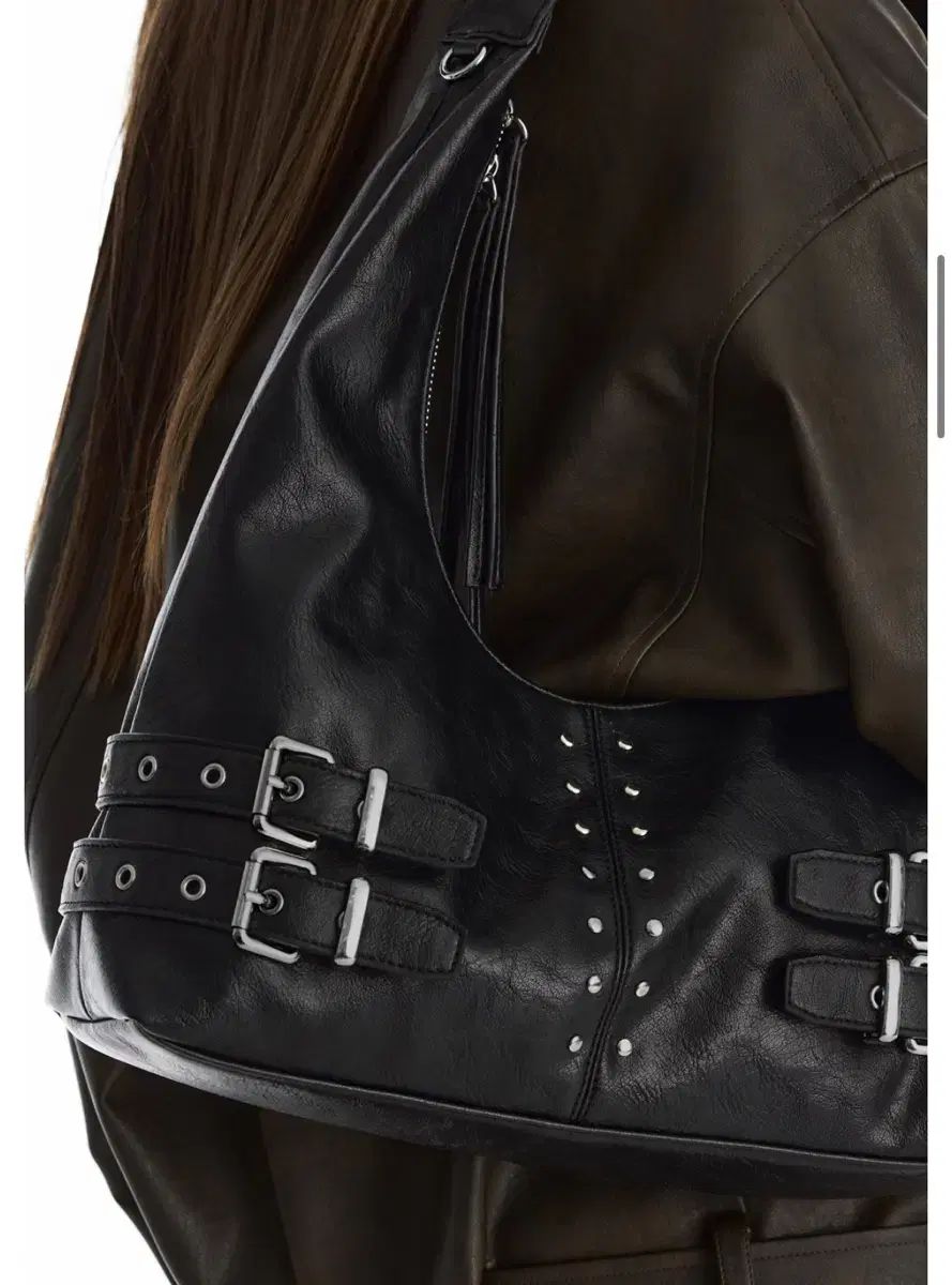 TREEMINGBIRD Double-Buckle Stu Shoulder Bag
