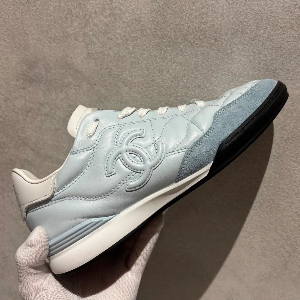37 5サイズ フルセット CHANEL CCロゴ SHINee スニーカー