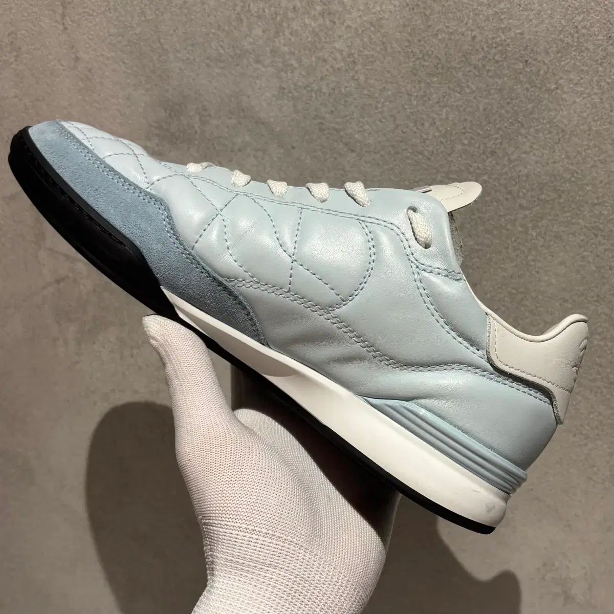 37 5サイズ フルセット CHANEL CCロゴ SHINee スニーカー