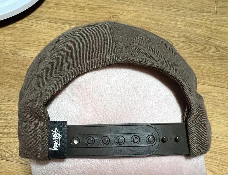 STUSSY スムース ストック ツイル ベースボールキャップ ブラウン リネン コットン ストリート カジュアル Free! STUSSY スムース ストック ツイル ベースボールキャップ ブラウン リネン コットン ストリート カジュアル Free!
