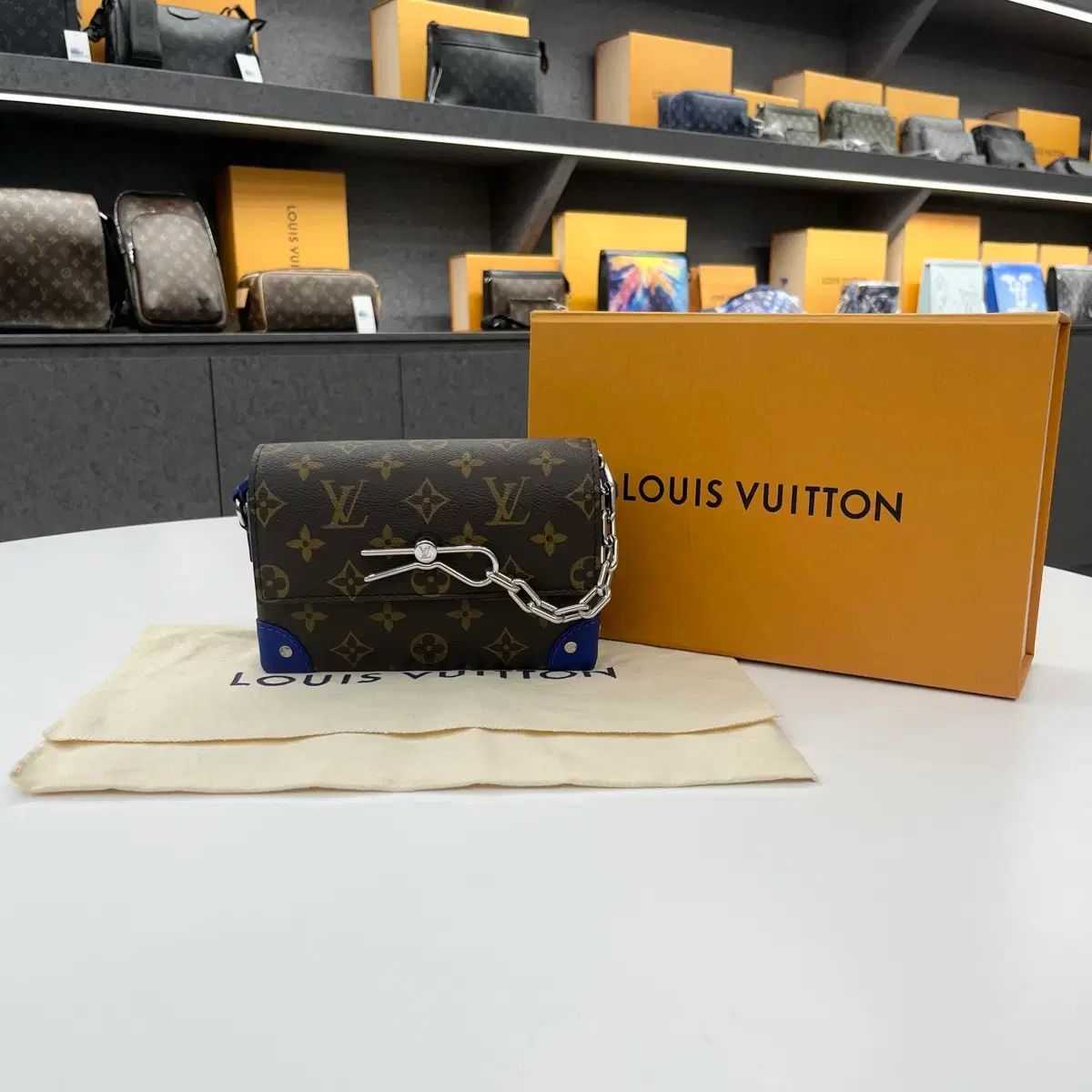 Louis Vuitton スチーマーウェアラブルウォレット クロスバック 新品
