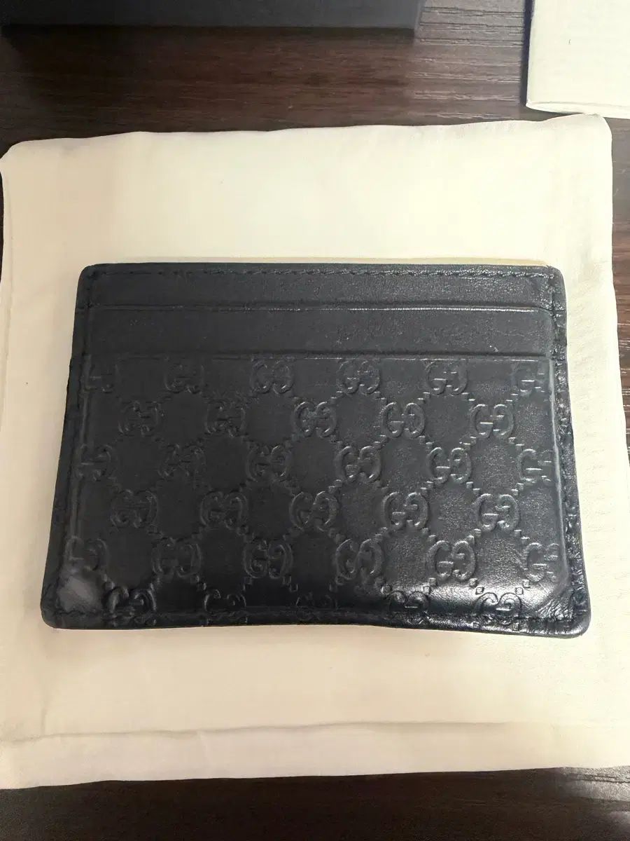 グッチ カードウォレット 10,668円