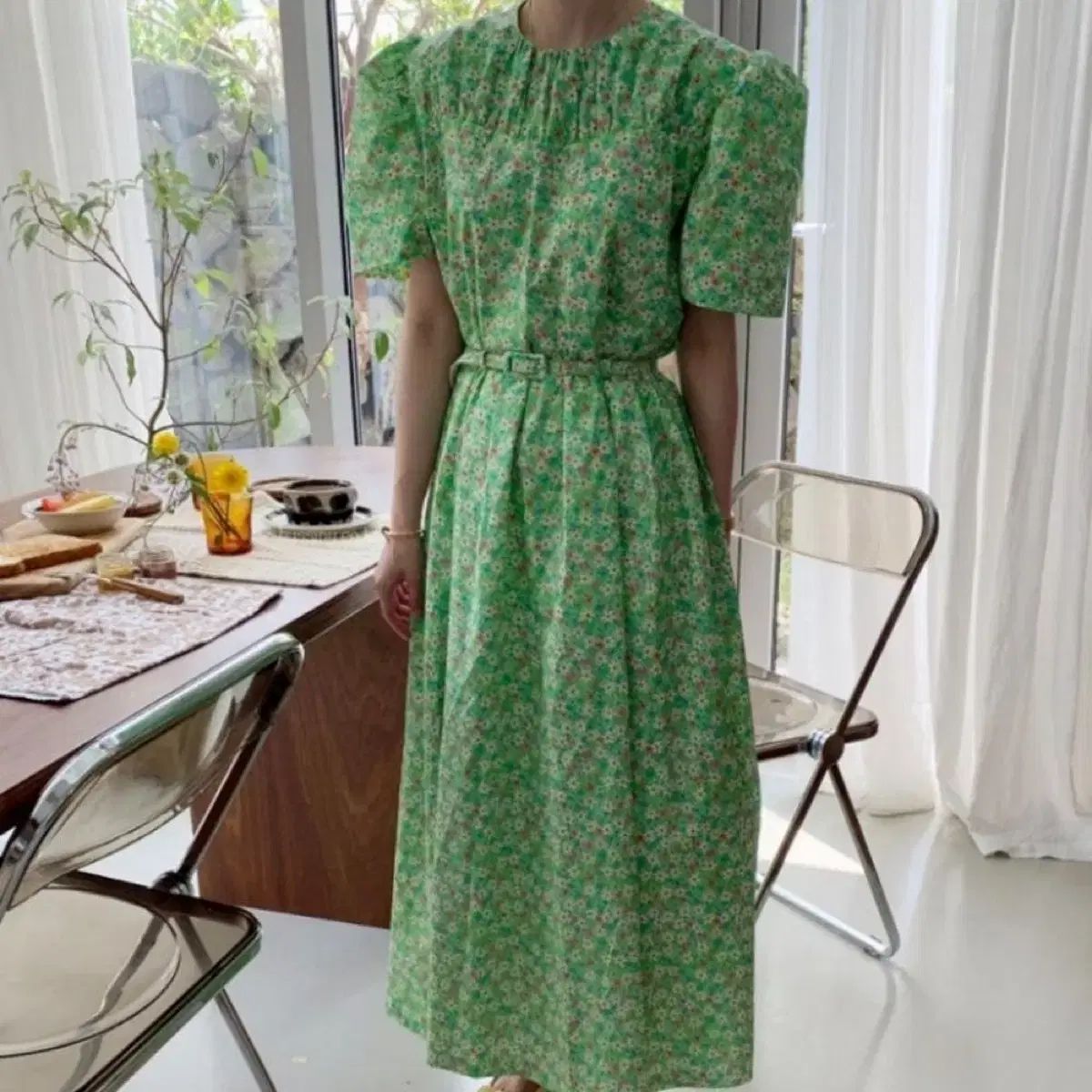 バイシーニ グリーン フラワー パフ 半袖 ロング丈ワンピース シャカシャカ素材シャーリング花柄リゾートスタイル 夏 マタニティ服