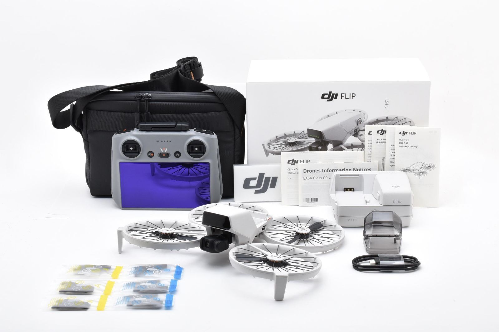 バッテリー充電回数は全て5回以下！！■極上品■ DJI Flip Fly Moreコンボ