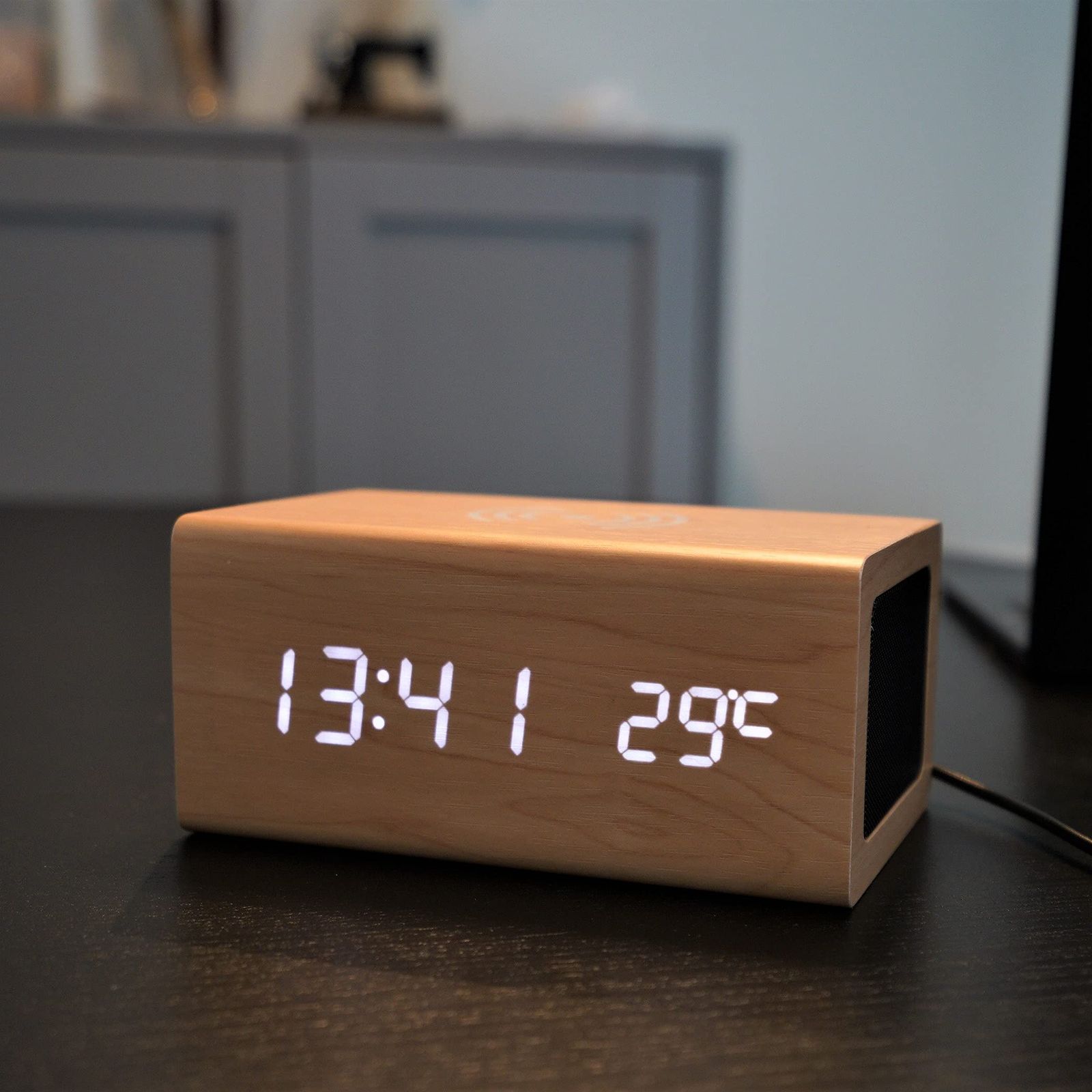 新品 WOOD SHOW bluetooth5.0 スピーカー時計 おしゃれ ワイヤレススピーカー 多機能時計 温度計付き 目覚まし時計 アラーム時計 Qi国際規格 電波法認証取得済み USB給電 (おしゃれウッド)