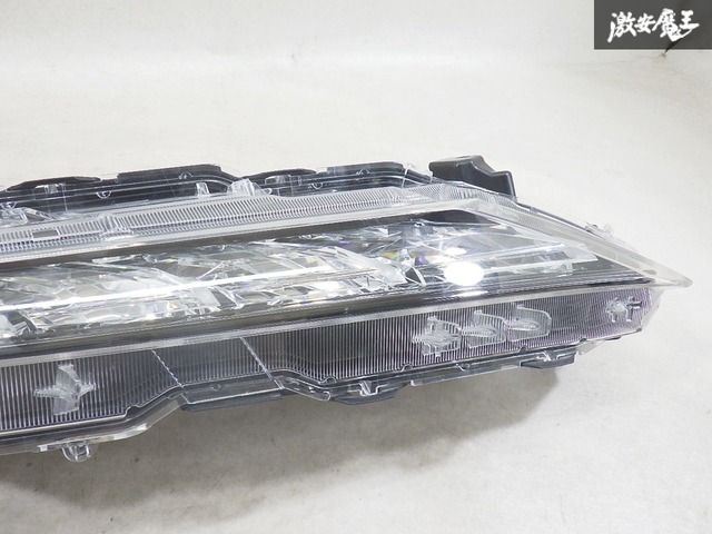 デリカD5 クリアランスランプ 左 CV1W デリカD5 CV1W 後期 左