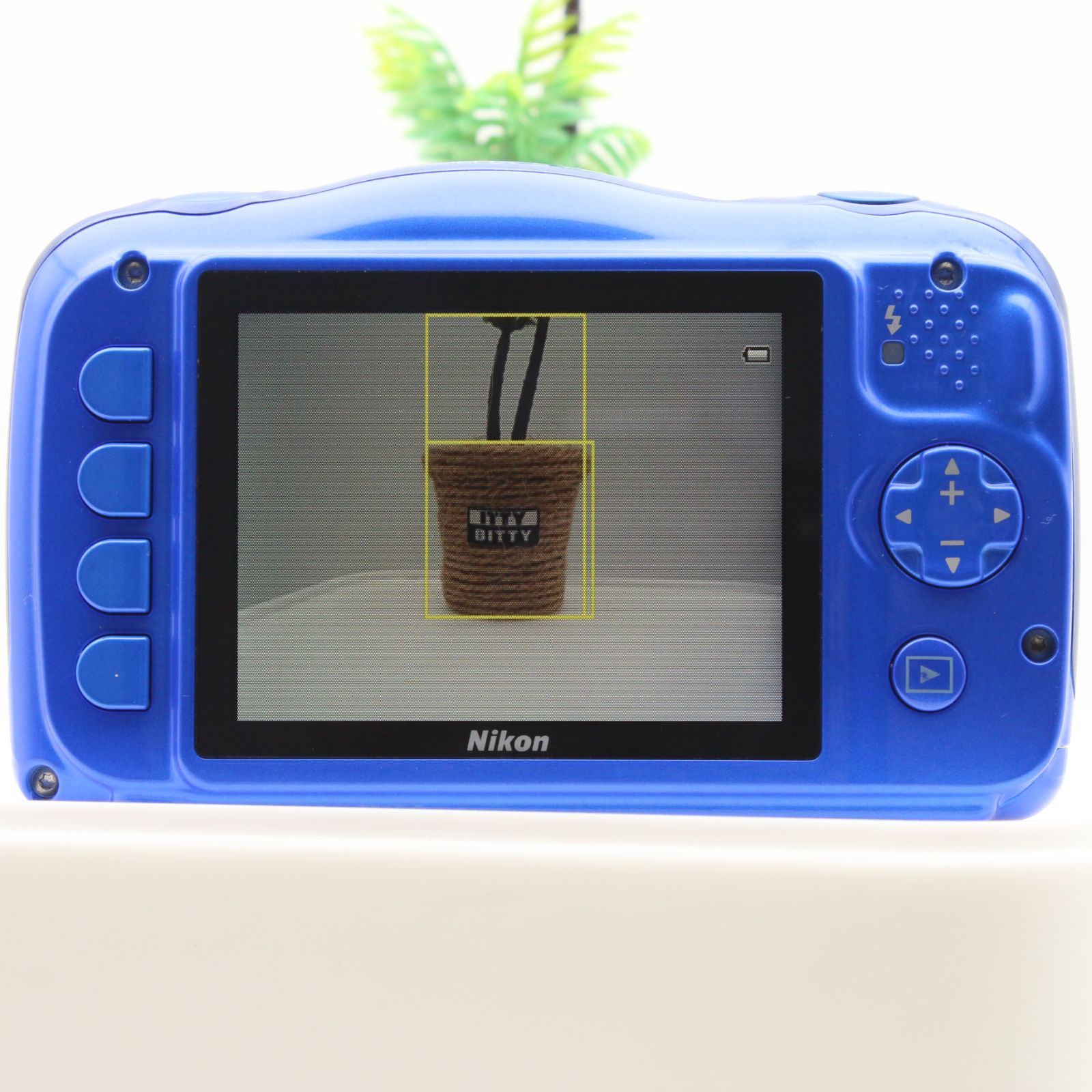 極上品】 Nikon COOLPIX S33 ブルー 防水 1317万画素 デジタルカメラ