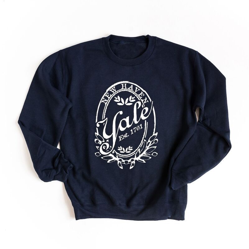 Simply Sage Market レディース トップス Tシャツ スウェット グラフィック Simply Sage Market Yale New Haven Oval Womens Graphic Sweatshirtrue Navy ネイビー