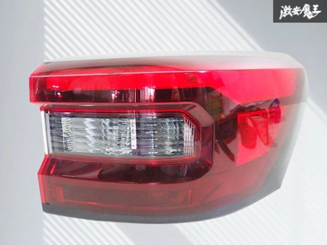 【割れ無し！】TOYOTA トヨタ 純正 A210A ライズ テールライト テールランプ レンズ 右 右側 運転席側 ICHIKOH D248 即納 棚