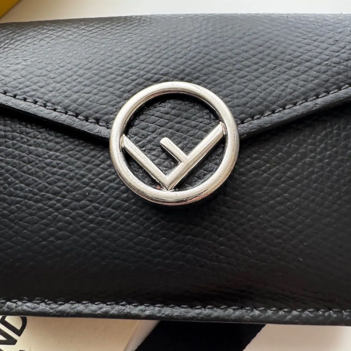 【美品】 459 FENDI フェンディ 3つ折り財布