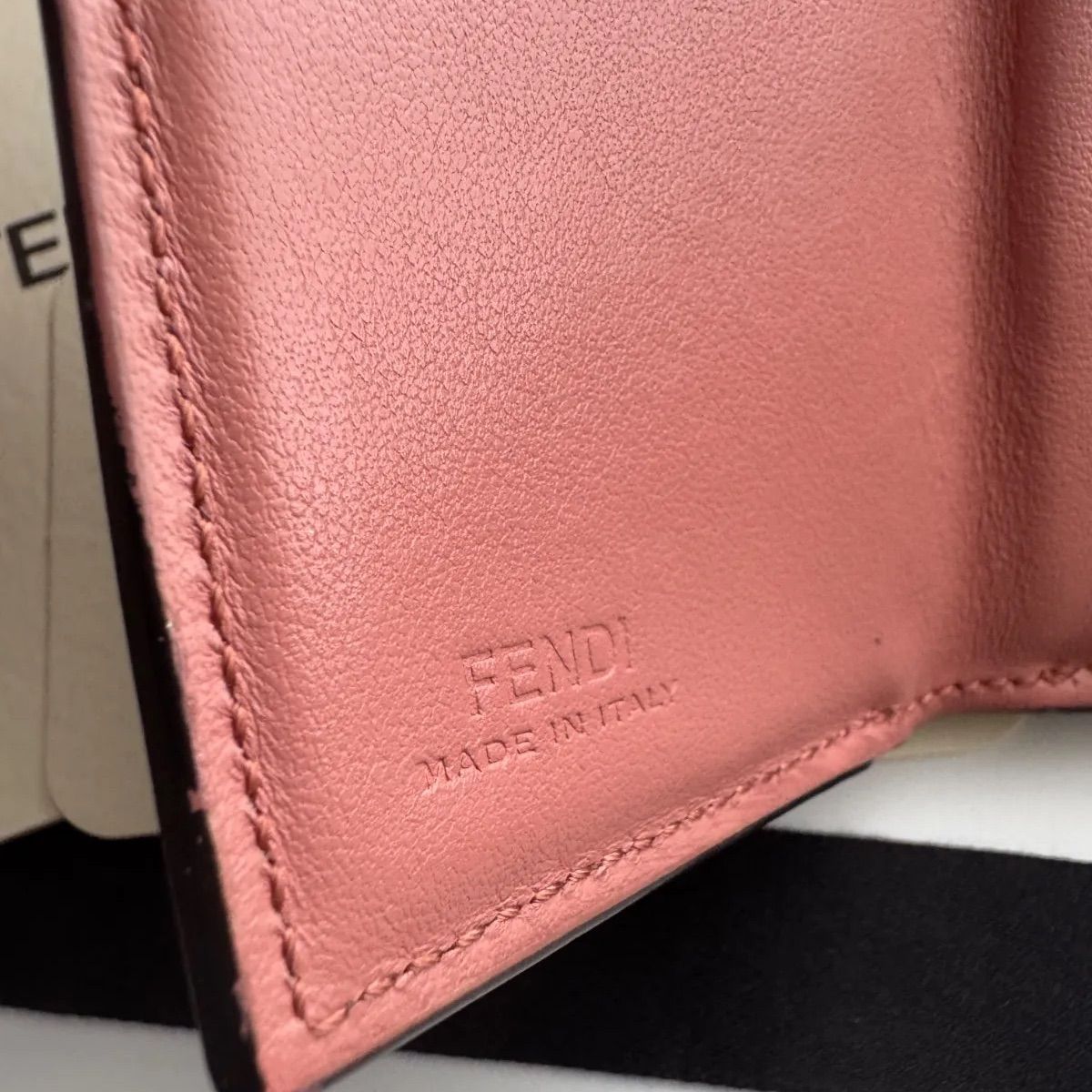 【美品】 459 FENDI フェンディ 3つ折り財布