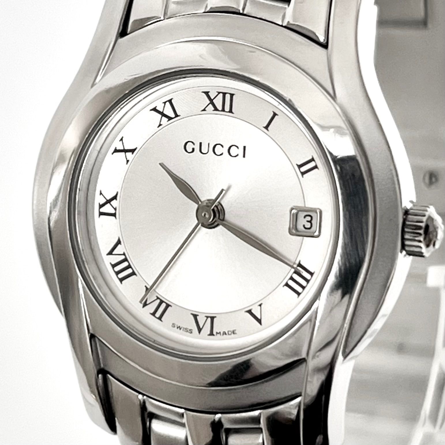 【グッチ 5500L レディース 腕時計 磨き済み 美品】GUCCI 電池新品 シルバー文字盤
