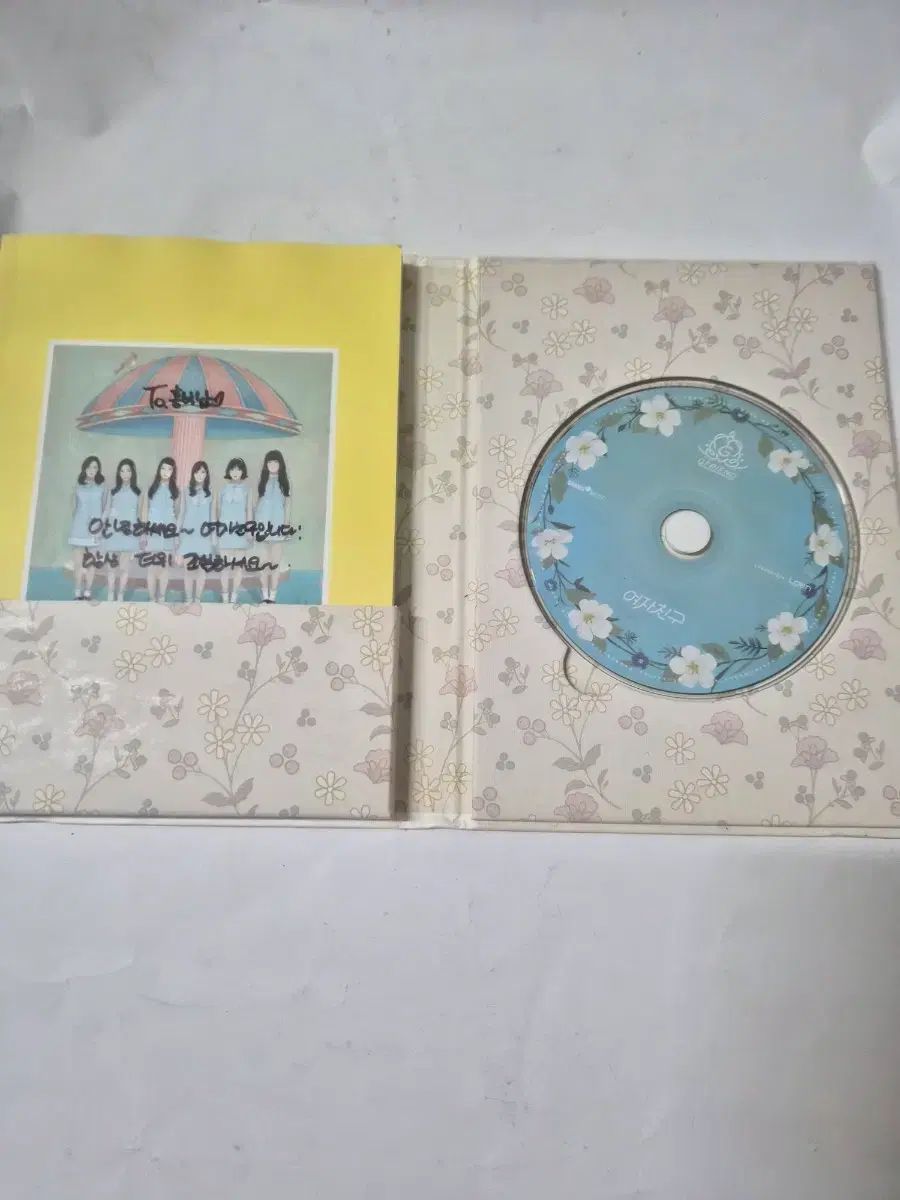 GFRIEND(ジーフレンド) Lots of Love サイン入り サイン cd です