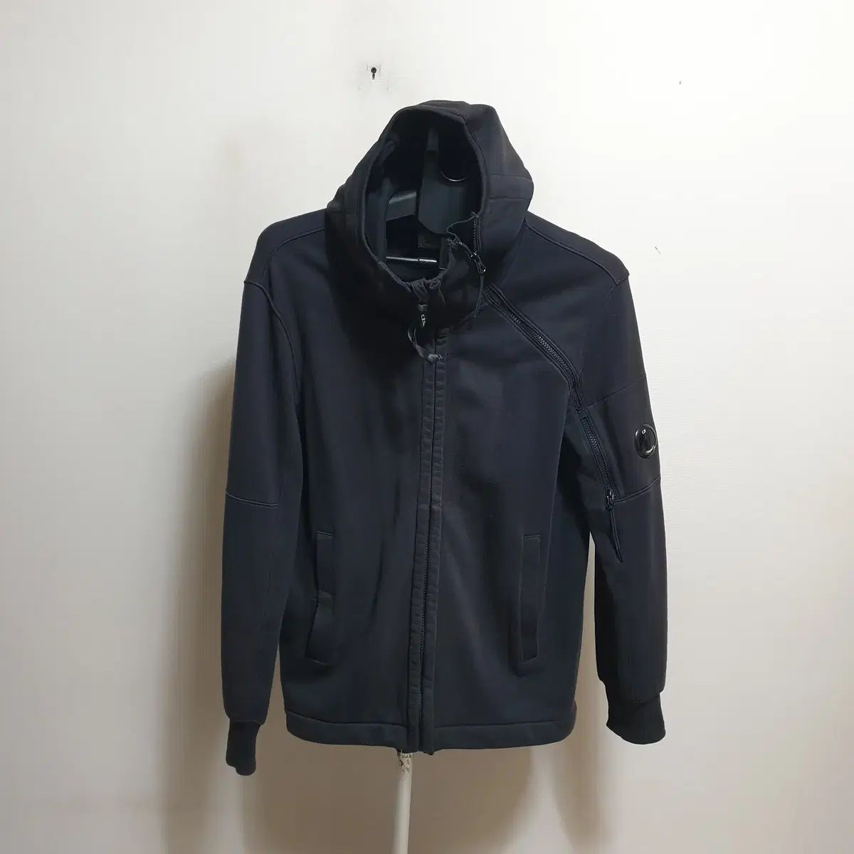 C.P. COMPANY シーピーカンパニー フードジップアップアウター / 100-105