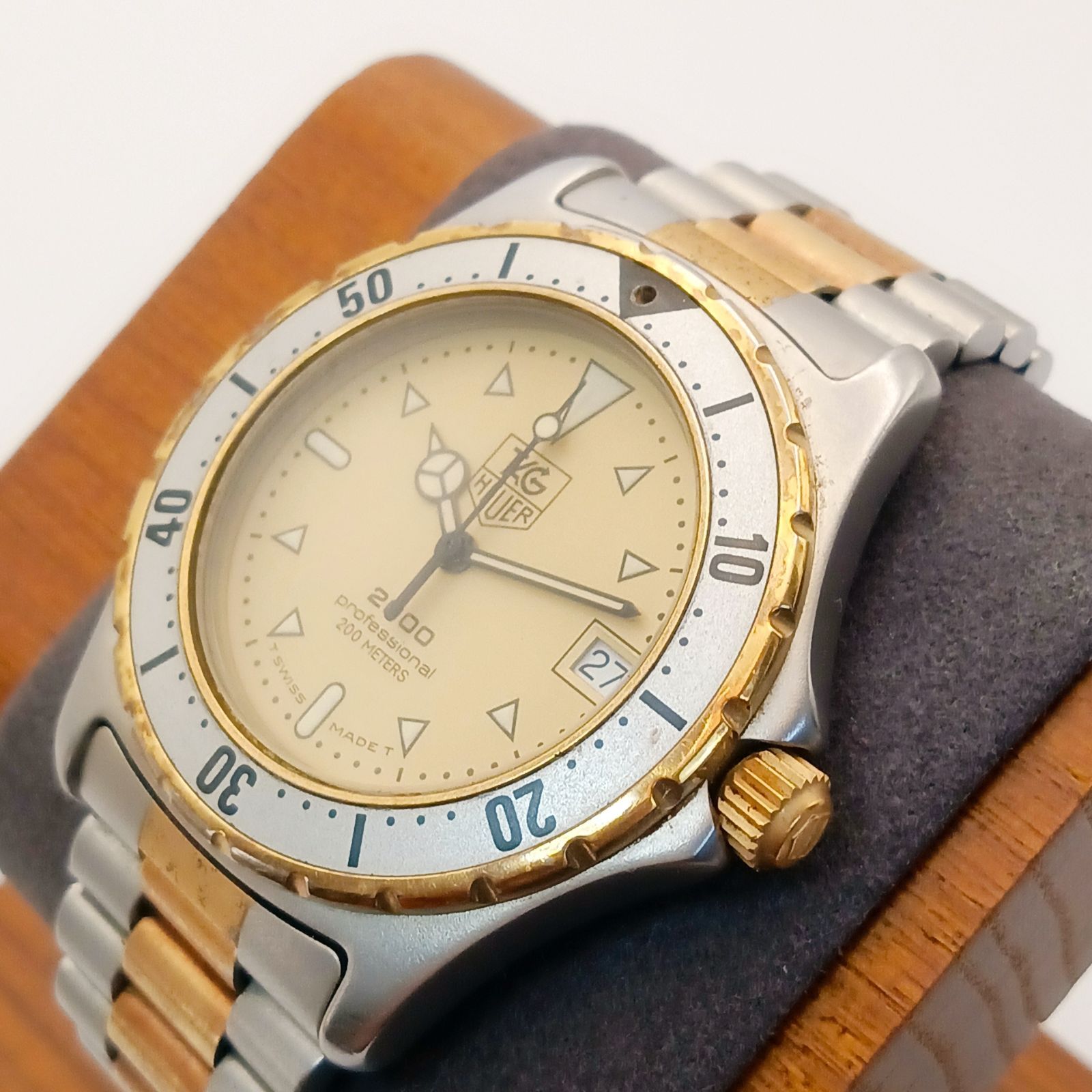 【稼働 良品】0527-2 TAG HEUER Professional 2000 タグホイヤー プロフェッショナル 974.006 メンズ腕時計 クォーツ ゴールド文字盤