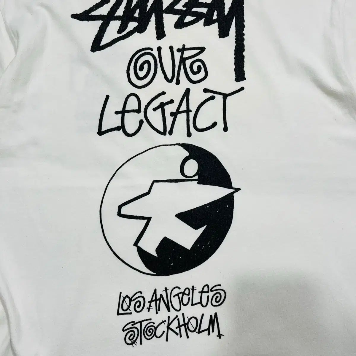 STUSSY x OUR LEGACY サーフマン 白 半袖 Tシャツ - メルカリ