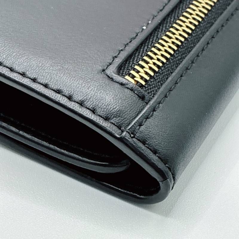 【極美品】フルラ レザー メトロポリス 三つ折り財布 黒 コンパクトウォレット FURLA フルラ 二つ折り財布 メトロポリス ロゴプレート 小物
