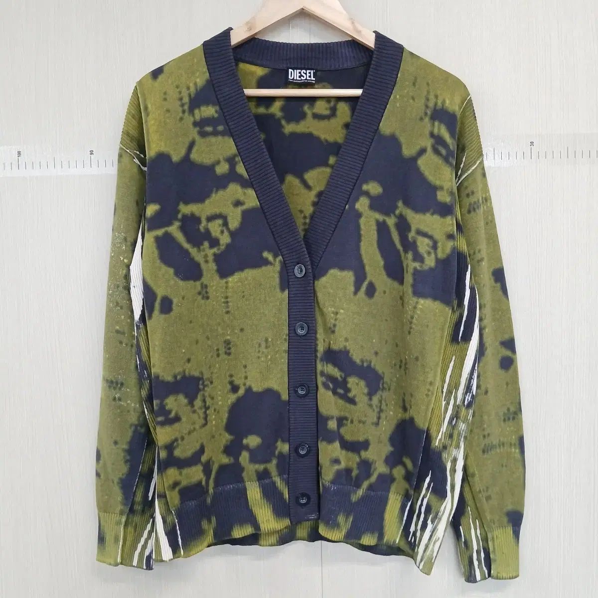 DIESEL カーキ カーディガン パータン ニット