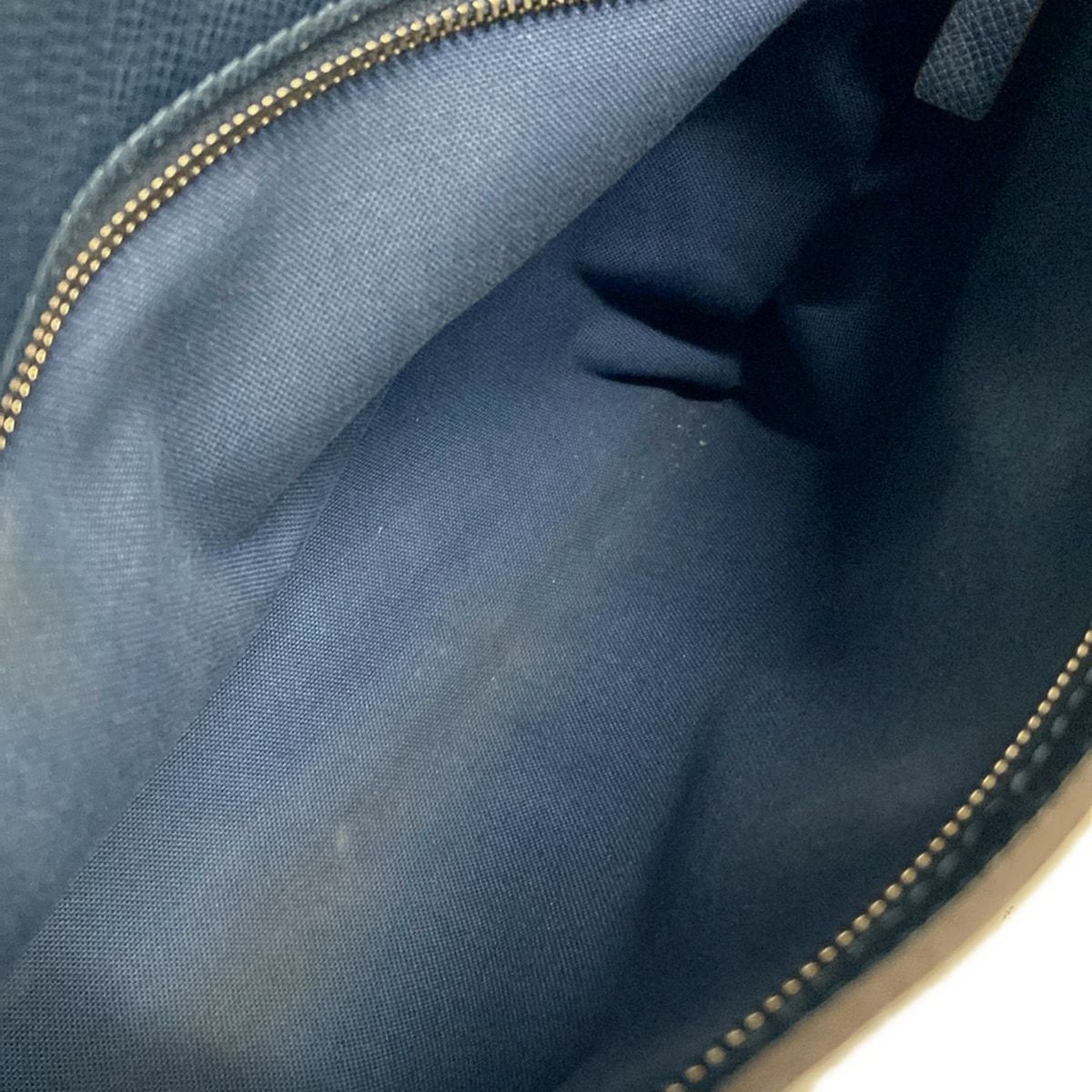 LOUIS VUITTON(ルイヴィトン) ビジネスバッグ タイガ ポルトドキュマン