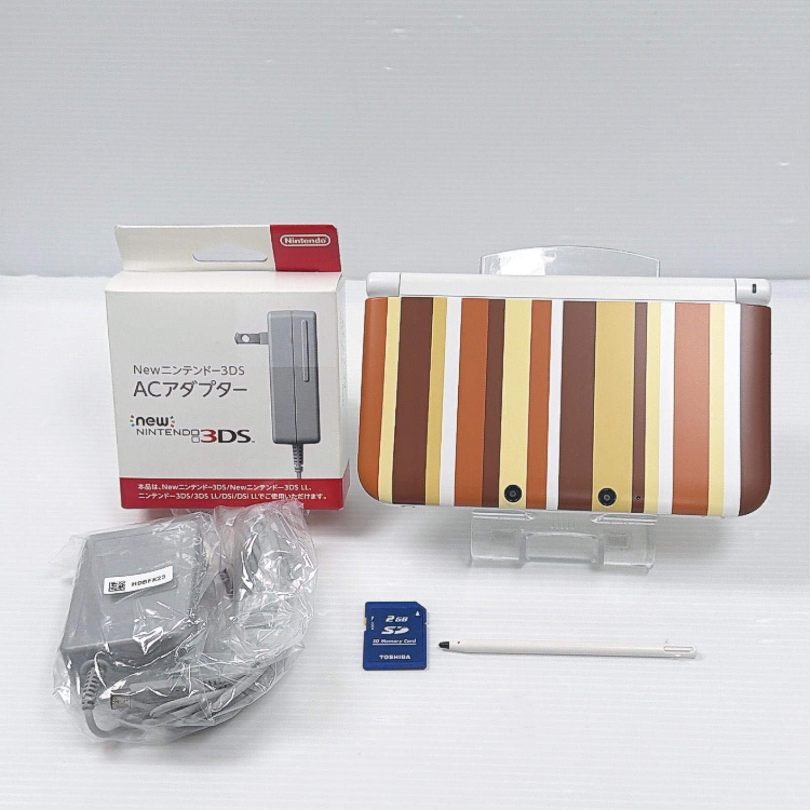 美品 ニンテンドー3DSLL ポケモンセンター オリジナル イーブイ