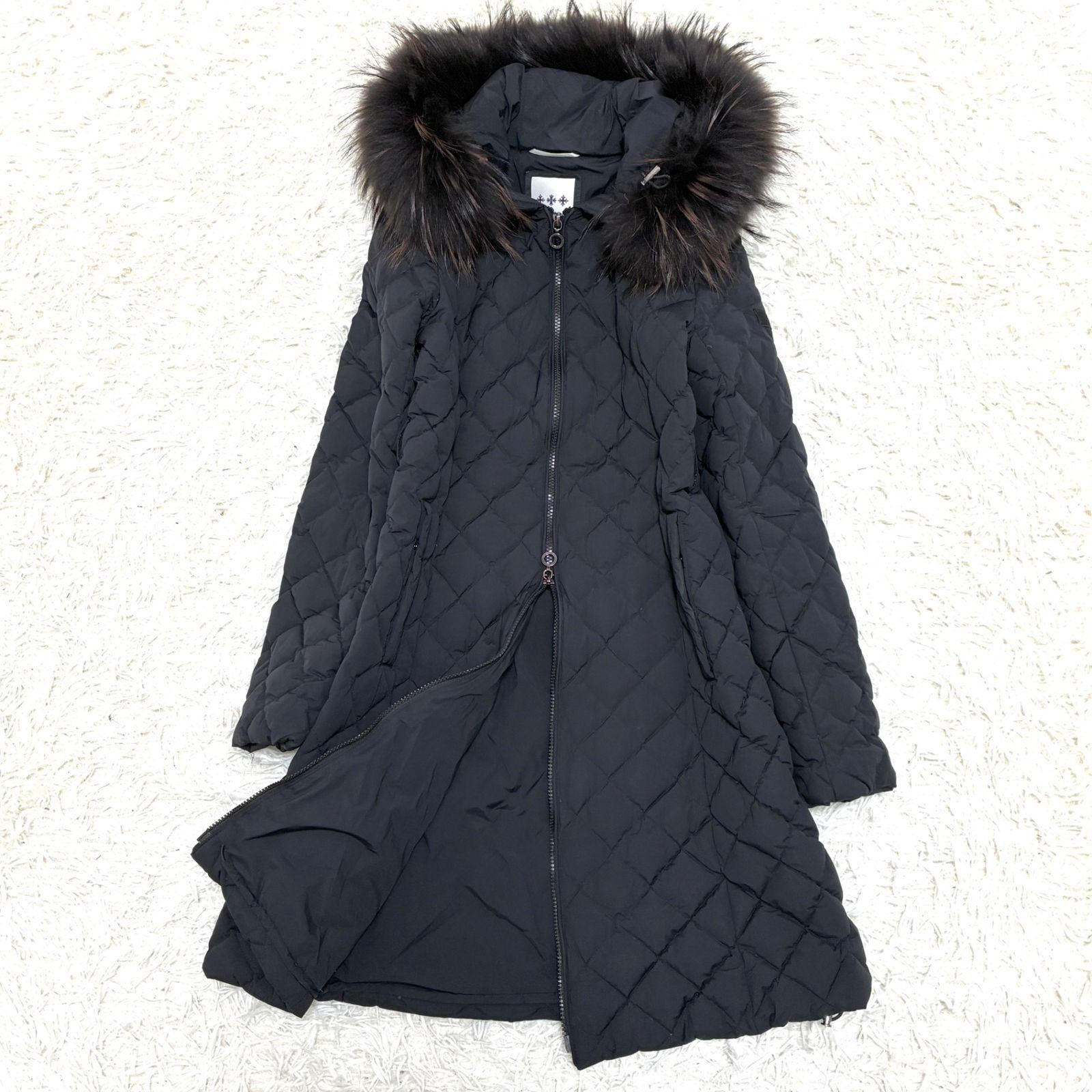 美品 タトラス TATRAS ダウンコート ブラック ナイロン LTA5IS4399