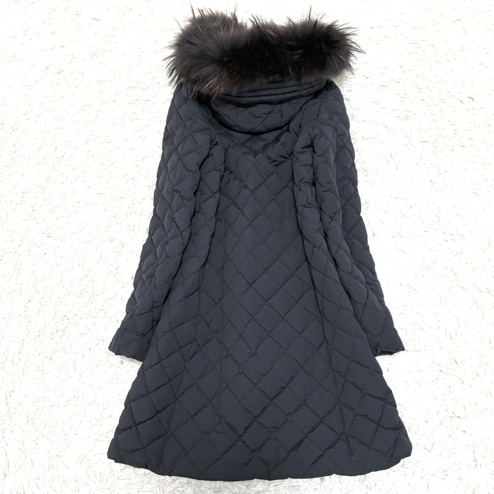 美品 タトラス TATRAS ダウンコート ブラック ナイロン LTA5IS4399 
