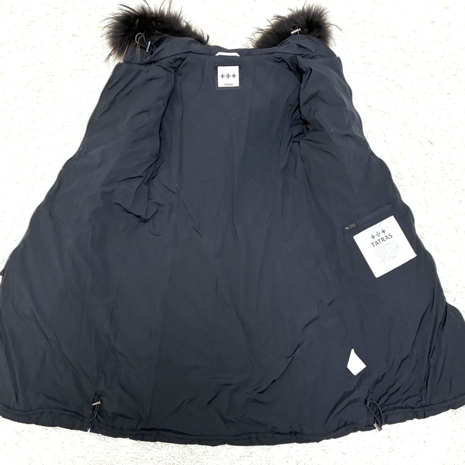 美品 タトラス TATRAS ダウンコート ブラック ナイロン LTA5IS4399