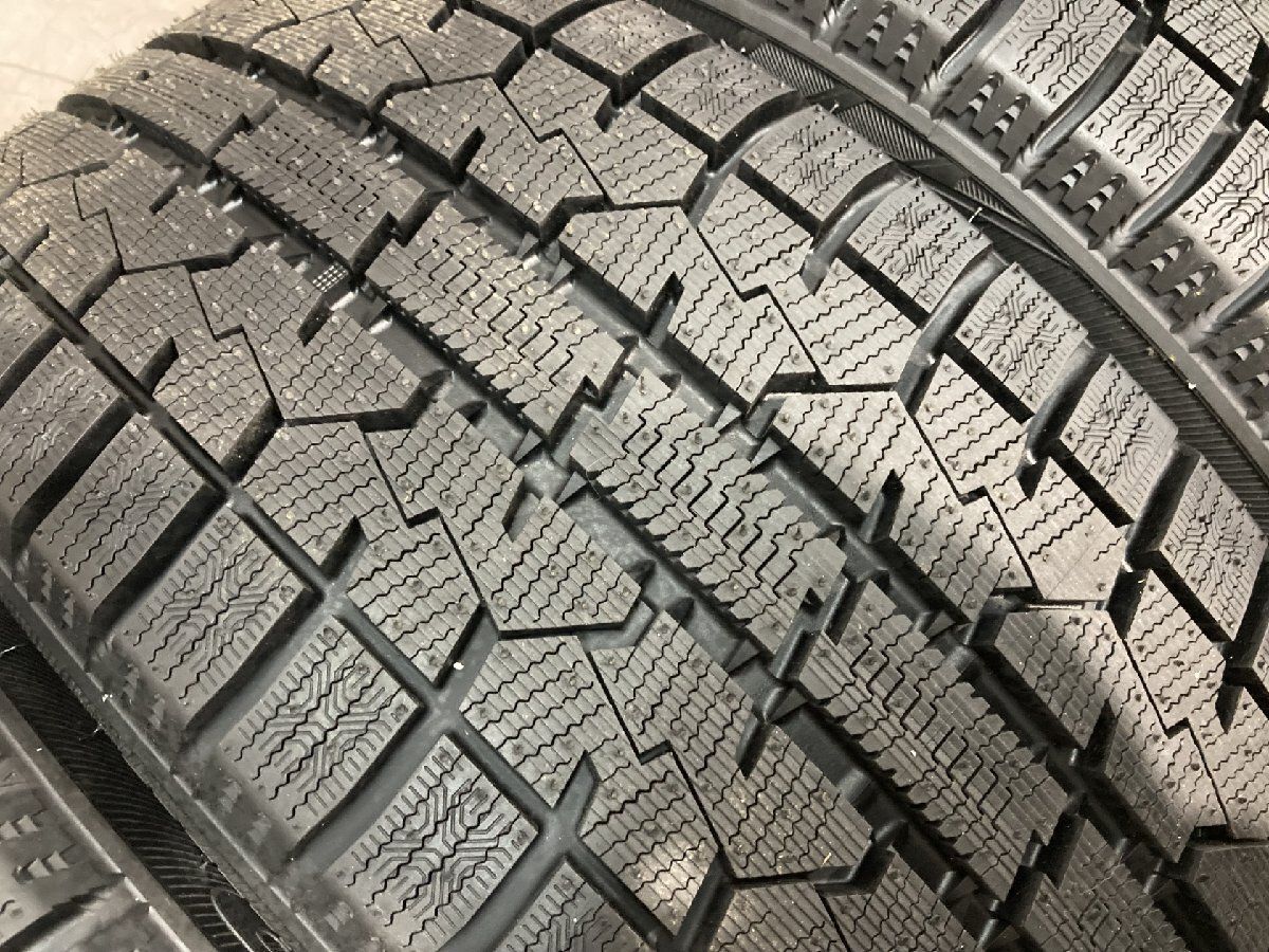 【送料無料】レクサス　CT 取り外し　215/45R17 中古スタッドレス4本 タイヤ新品 25年製【TY GIZ 215/45R17】スタッドレス【レクサスCT 200h