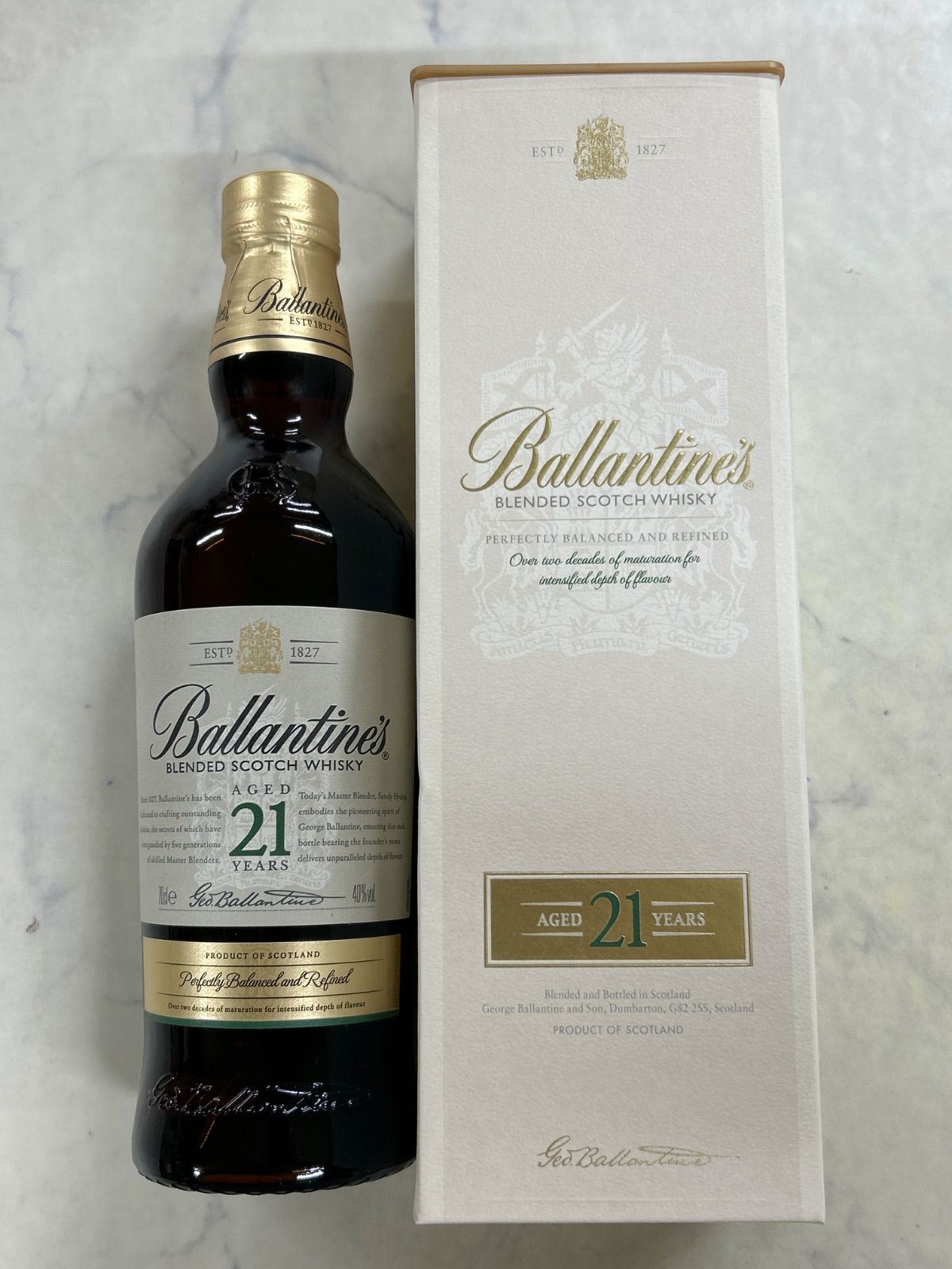 【本州送料無料】バランタイン 21年 Ballantine's 21ｙ 700ml 40％ ブレンデットスコッチウイスキー ギフト 父の日 記念日 化粧箱入り
