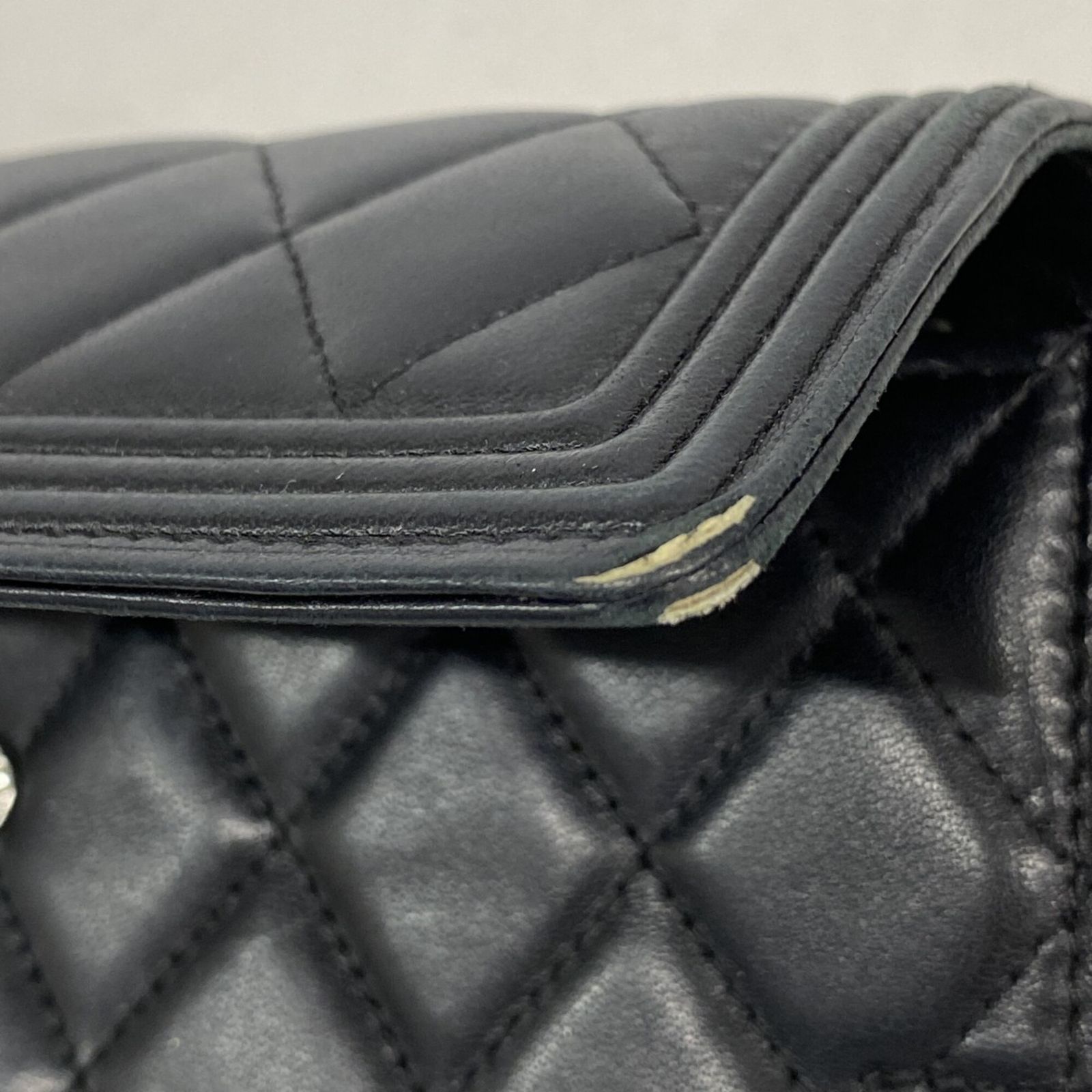 シャネル(Chanel) シャネル 長財布 ボーイシャネル ラムスキン