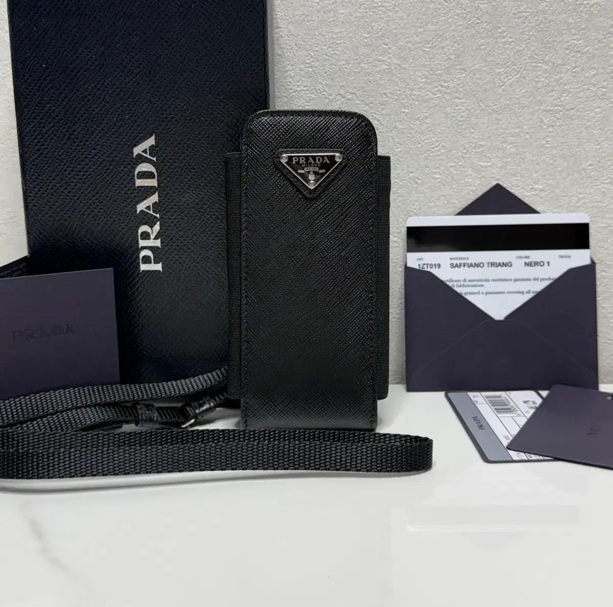 PRADA プラダ サフィアーノ 携帯ホルダーバッグ