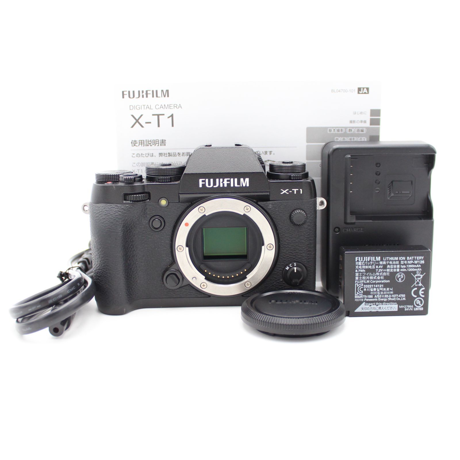 ショット数4036！※縦位置バッテリーグリップ用端子カバー欠品です。■美品■ FUJIFILM X-T1 ブラック F FX-X-T1B ♯12609