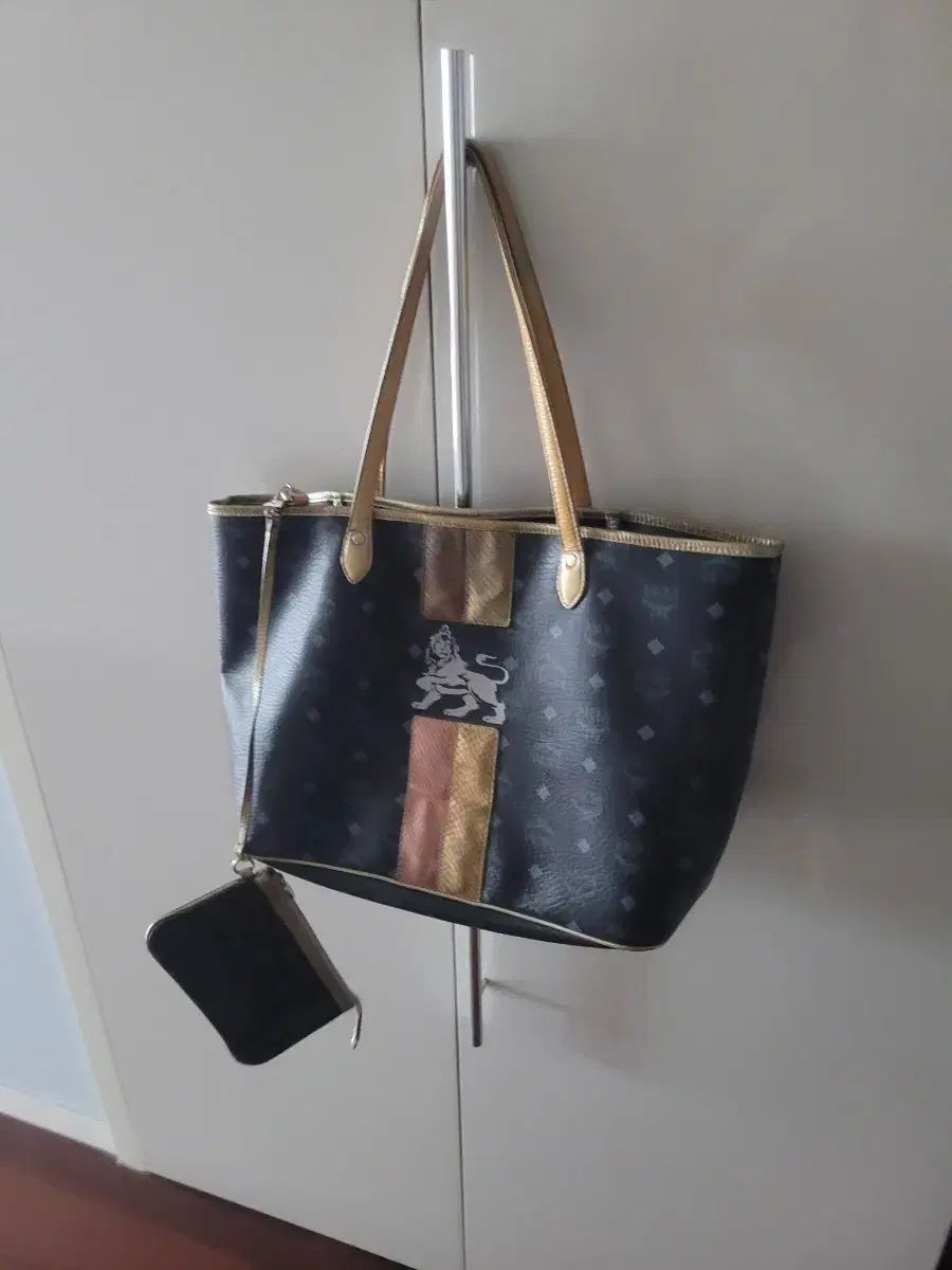 MCM ブラック トートバッグ + ミニ ポーチ セット