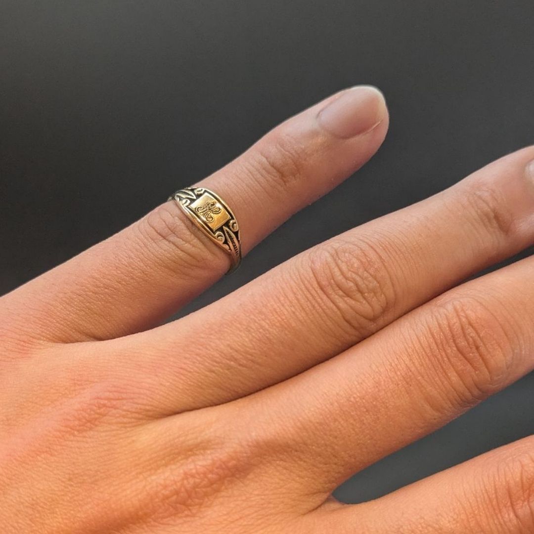 ヴィンテージ 18K HGE イニシャル 「H」 8.5号 シグネットリング ピンキーリング ゴールドカラー 18金厚メッキ アンカス社 メンズ レディース