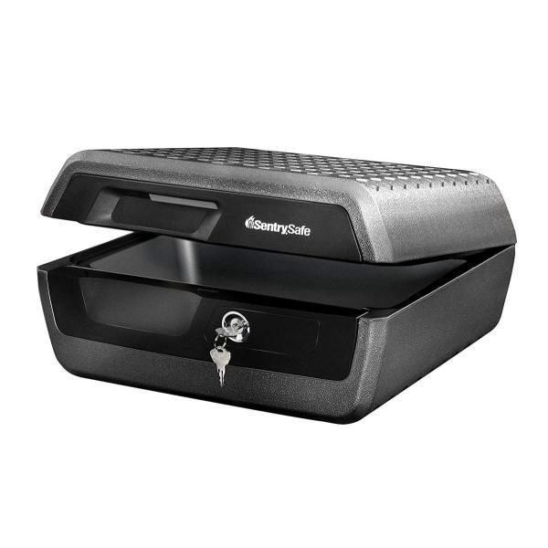 Sentry ポータブル耐火・防水保管庫 A4サイズ収納可 フラットキー CHW30100