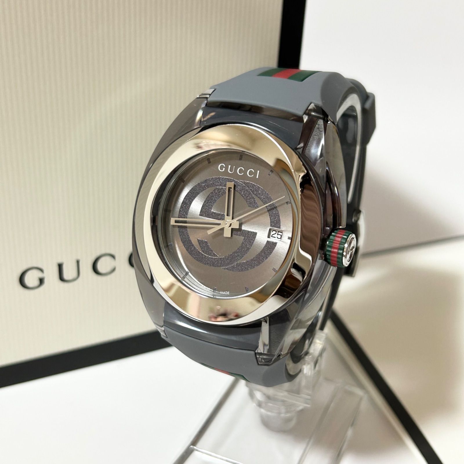美品 GUCCI グッチ 137.1 YA137109A シンクXXL 46mm QZ クォーツ グレー文字盤 デイト メンズ 腕時計 C0530250R