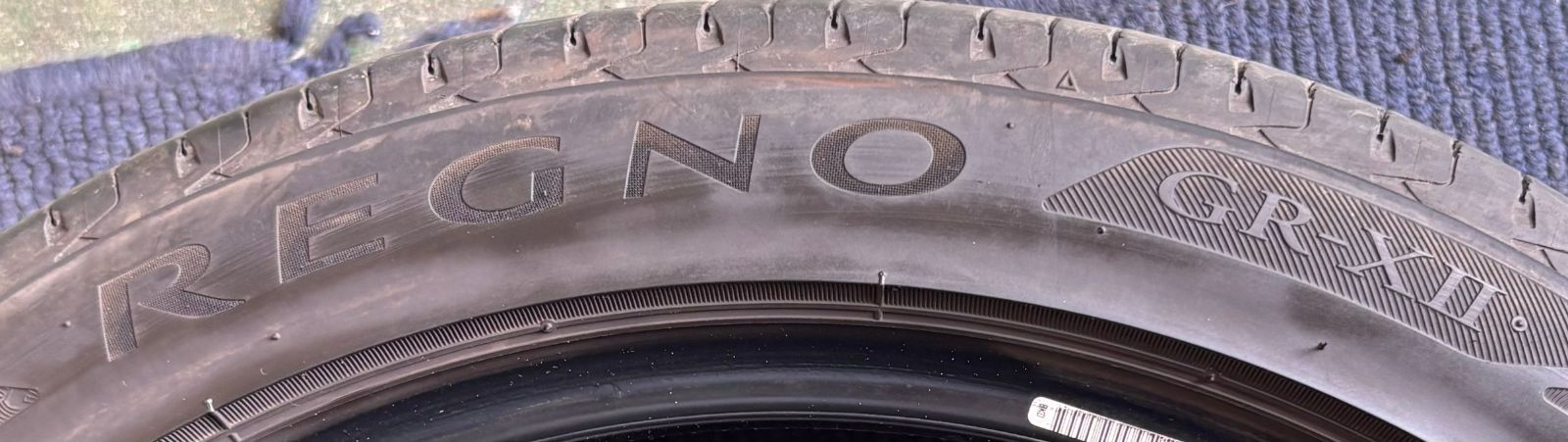 ☆送料無料☆【2022年製造】【溝6.5~7.5分山】BRIDGESTONE REGNO GR-X2 2本 225/45R18 ASP3599