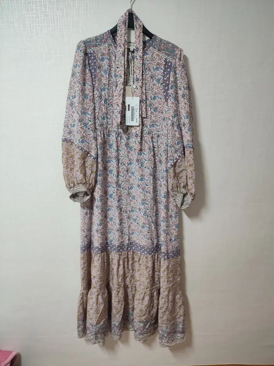 未使用新品) Athe Vanessabruno アッテヴァネッサ ブリューノ シルク ロール ONE PIECE