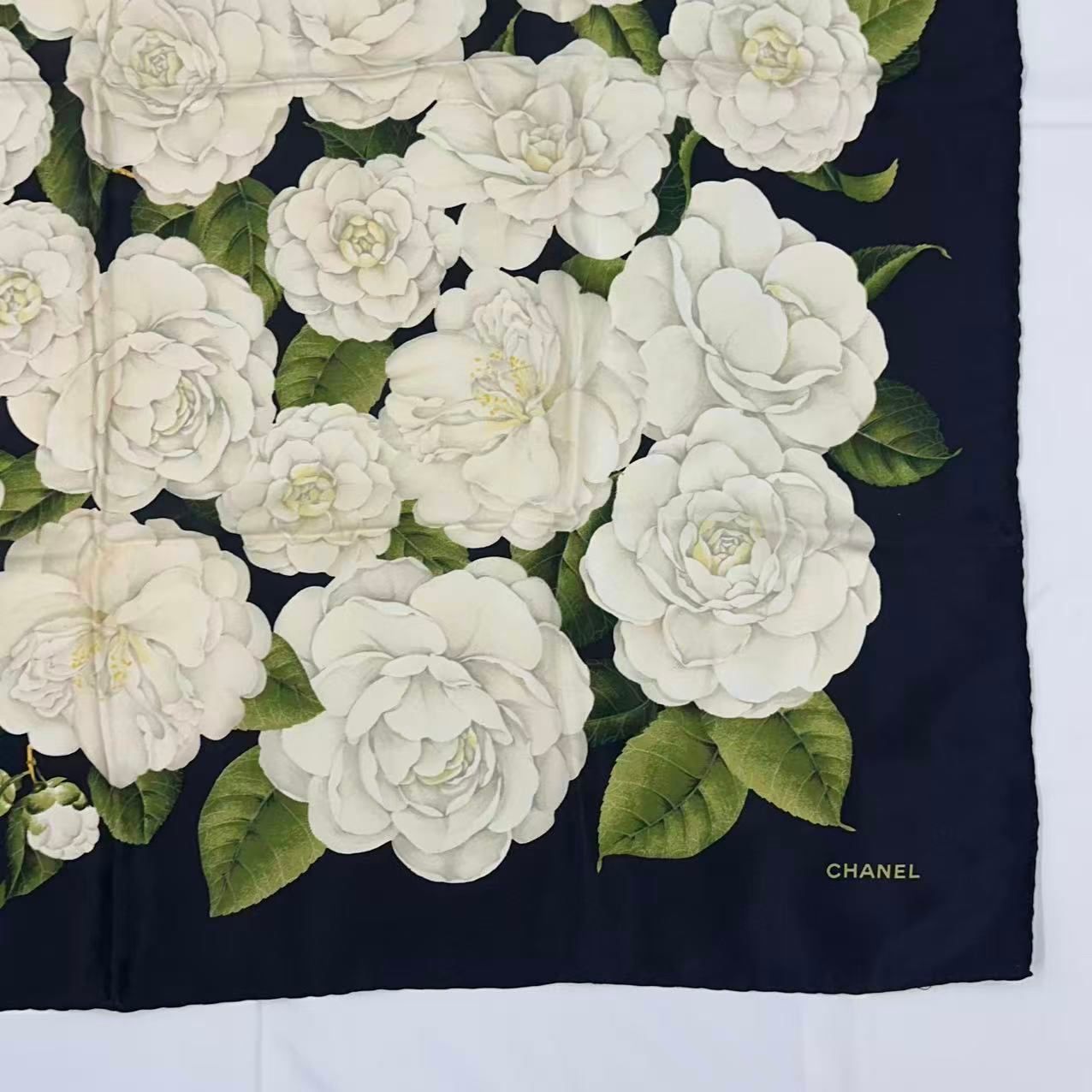 極美品 CHANEL シャネル ロゴ スカーフ 花柄 ブラック - メルカリ