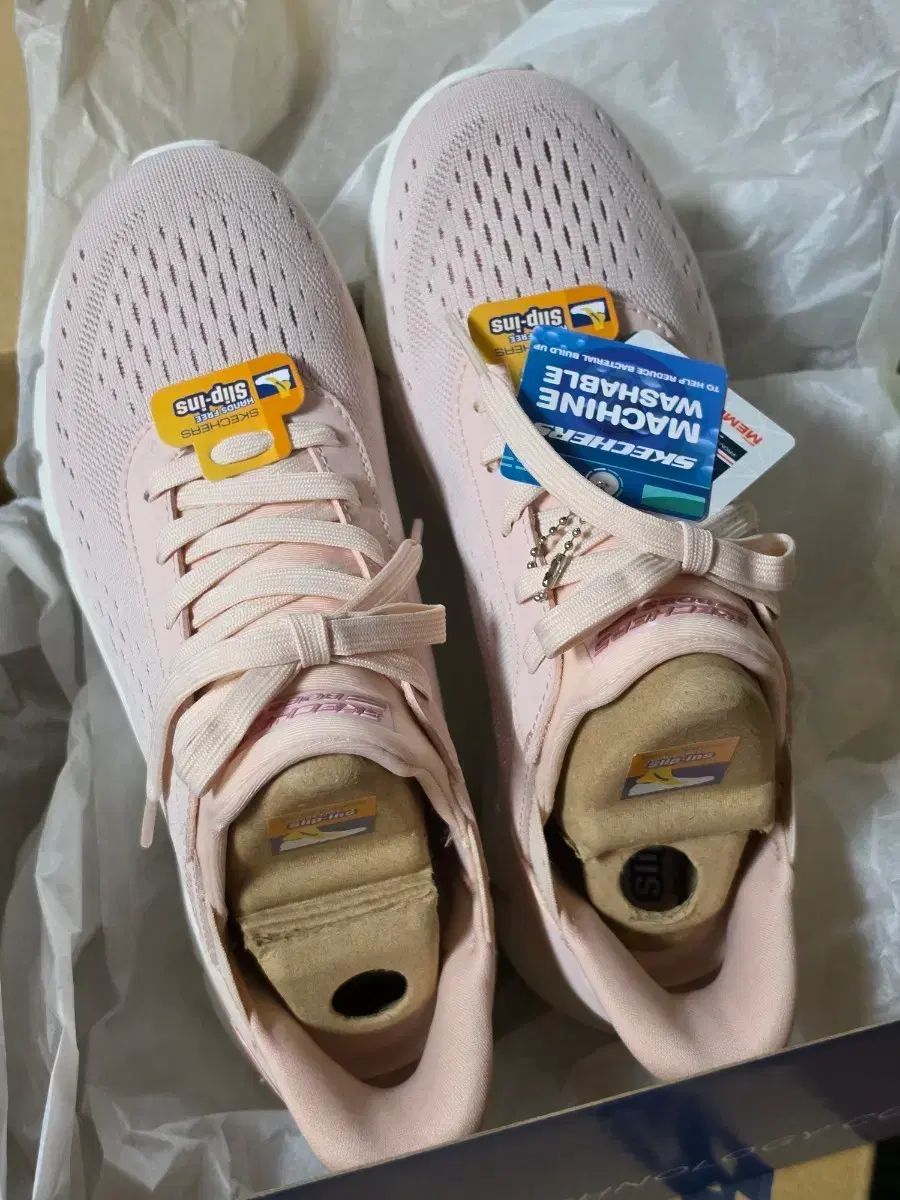 (新品) SKECHERS スケッチャーズ スリップインズ スニーカー (245)