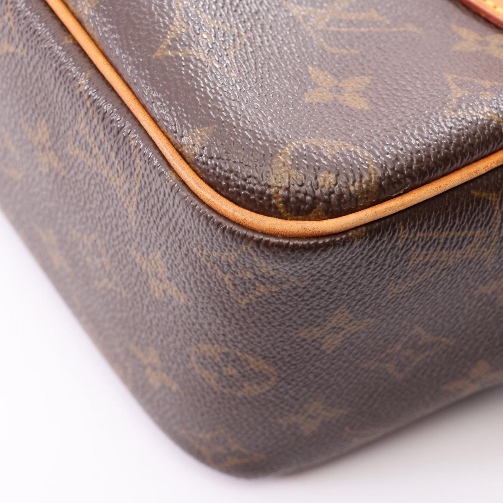 LOUIS VUITTON ルイ・ヴィトン シテMM モノグラム ショルダーバッグ