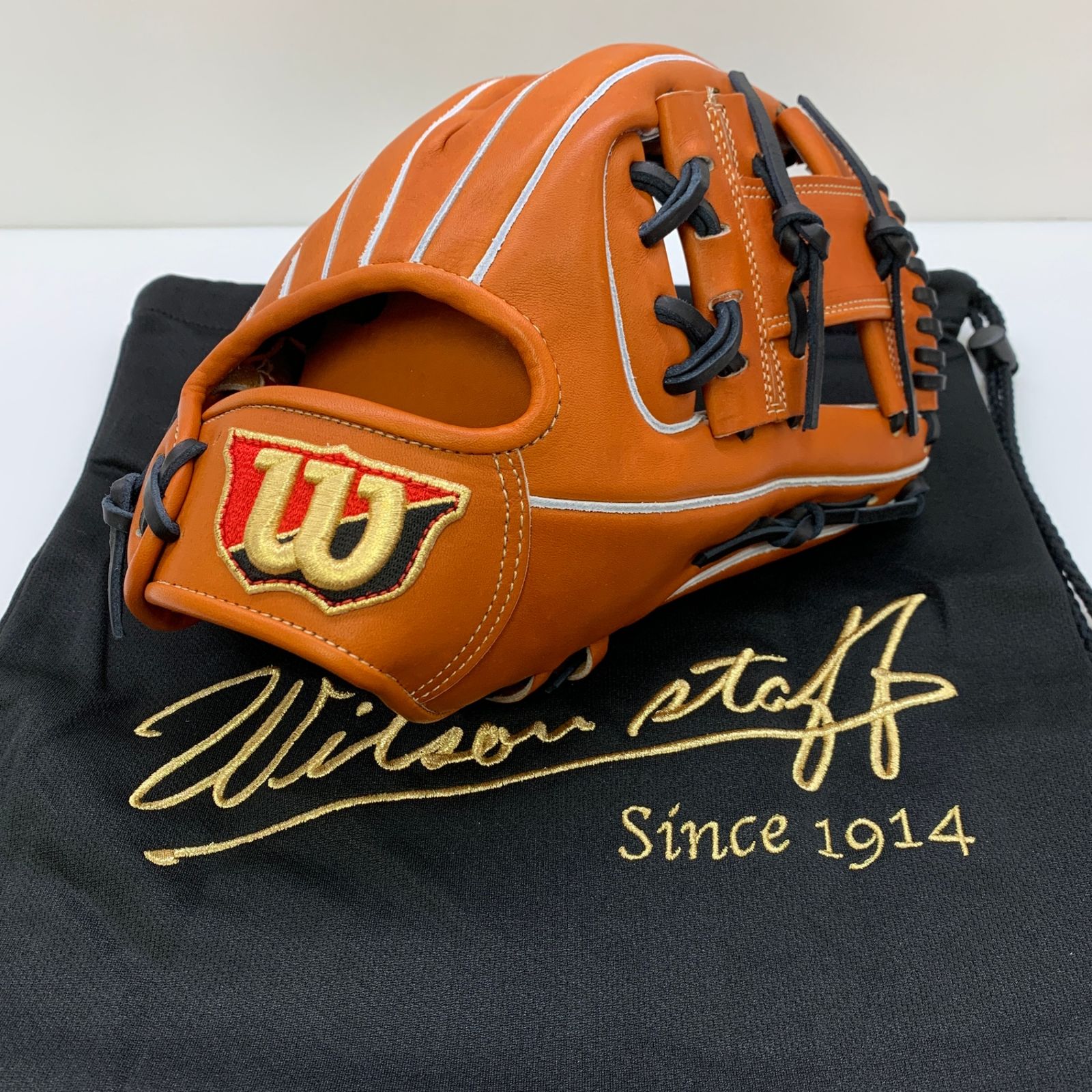 ウィルソン Wilson ウィルソンスタッフ Wilson Staff WBW104319 硬式 大人 一般 内野手用 グローブ グラブ 右投げ タグ付き グローブ袋付き 野球 8750