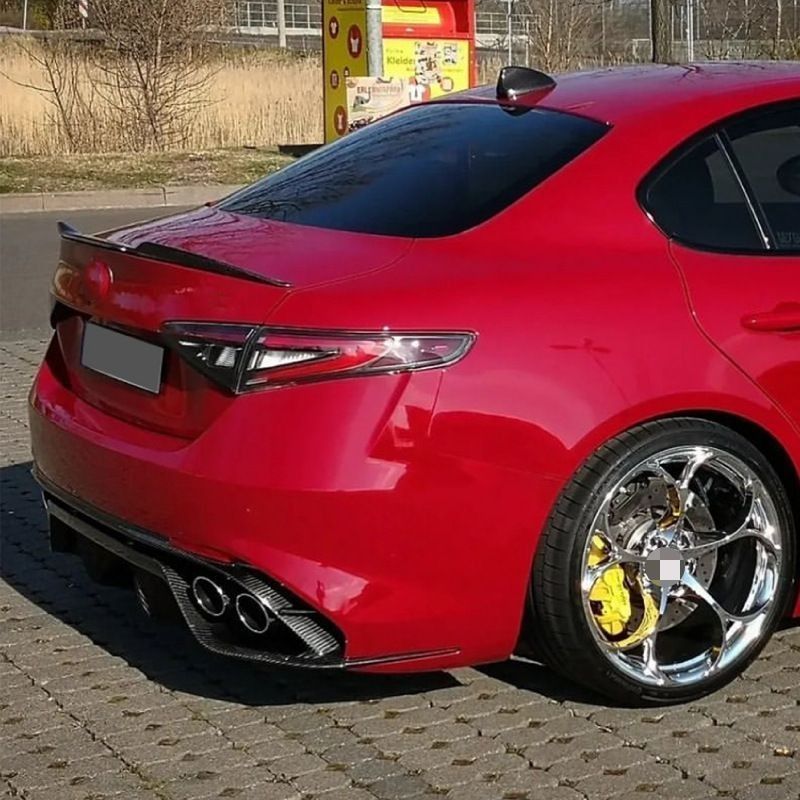 【送料無料】AlfaRomeoGiuliaアルファロメオジュリア2015+リアスポイラーABS製ピアノブラック/カーボン調空力効果走行安定ドレスアップ傷防止簡単取付フィット抜群スタイリッシュ高耐久高品質安定感車種専用おすすめ 8,174円