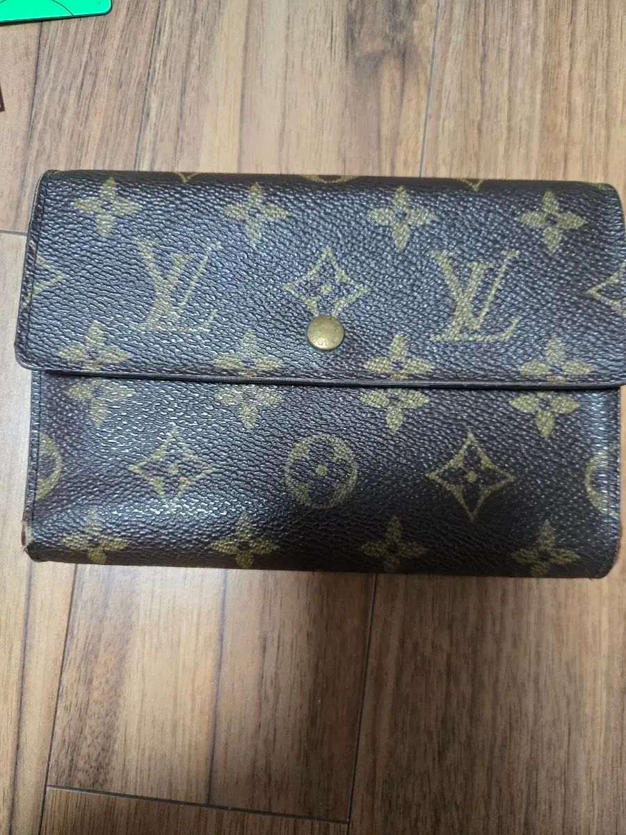 ルイヴィトン モノグラム ウール 財布 ブラウン